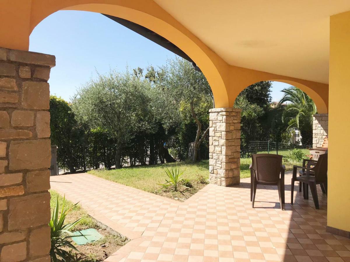 Villa The Sweet Rose With Pool Манерба дел Гарда Екстериор снимка