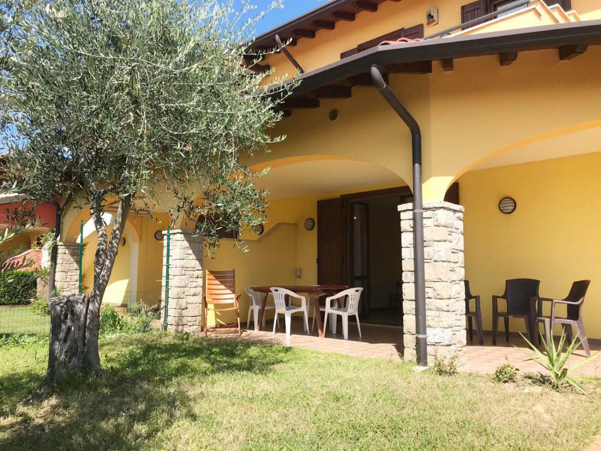 Villa The Sweet Rose With Pool Манерба дел Гарда Екстериор снимка