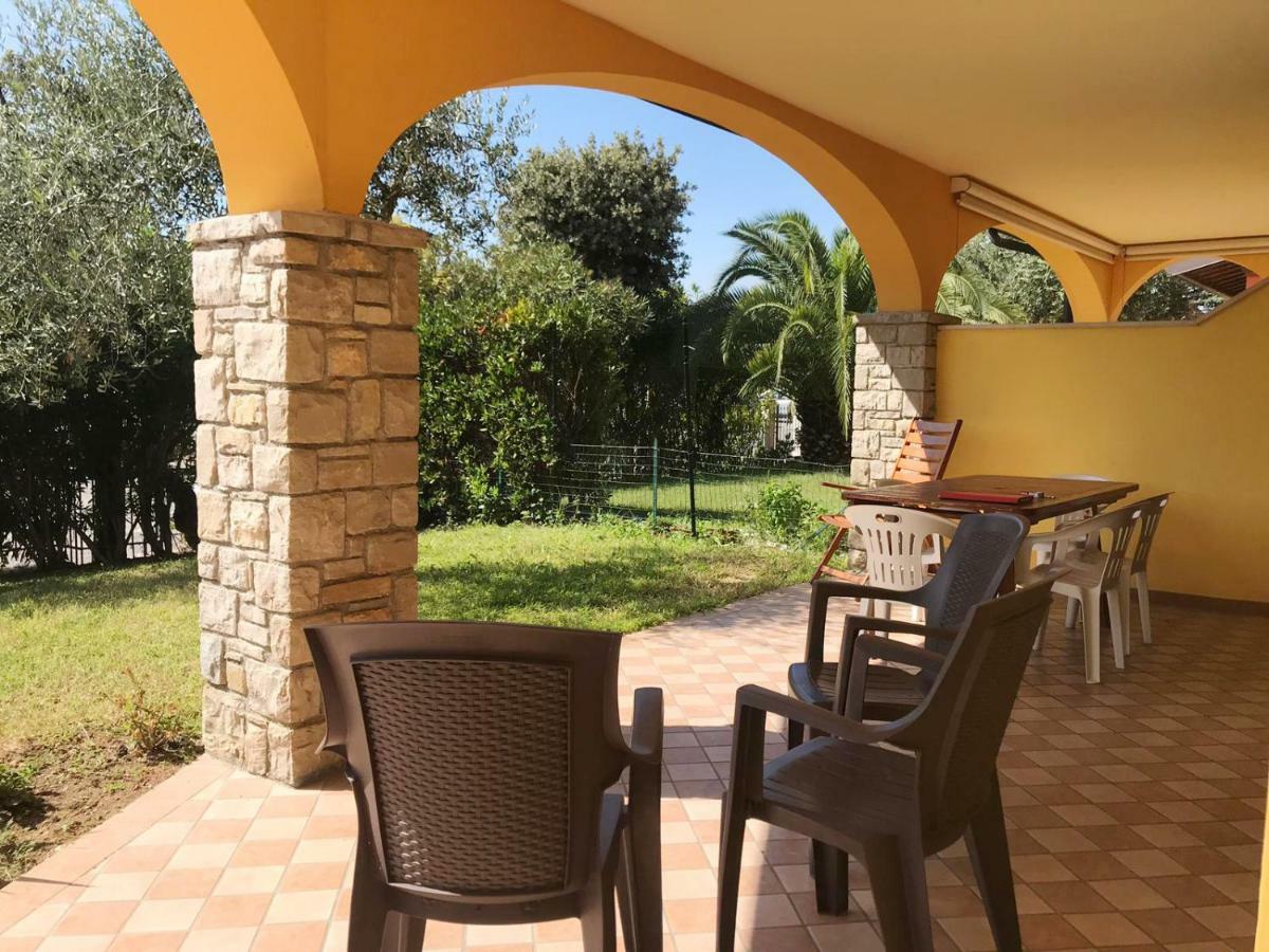 Villa The Sweet Rose With Pool Манерба дел Гарда Екстериор снимка