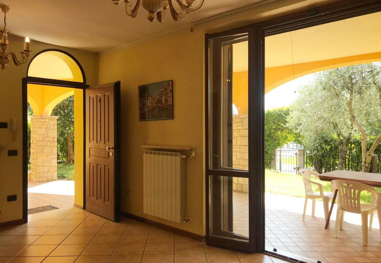 Villa The Sweet Rose With Pool Манерба дел Гарда Екстериор снимка