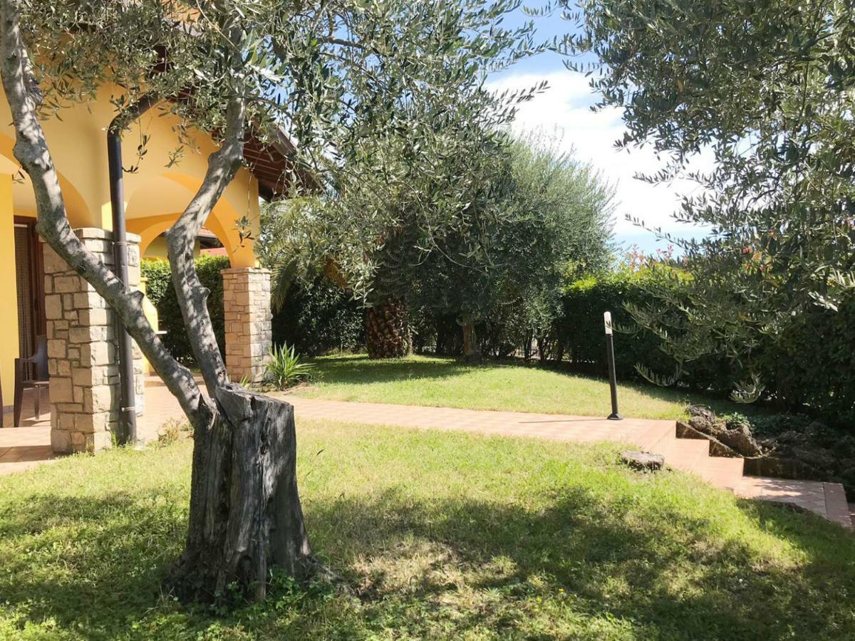 Villa The Sweet Rose With Pool Манерба дел Гарда Екстериор снимка
