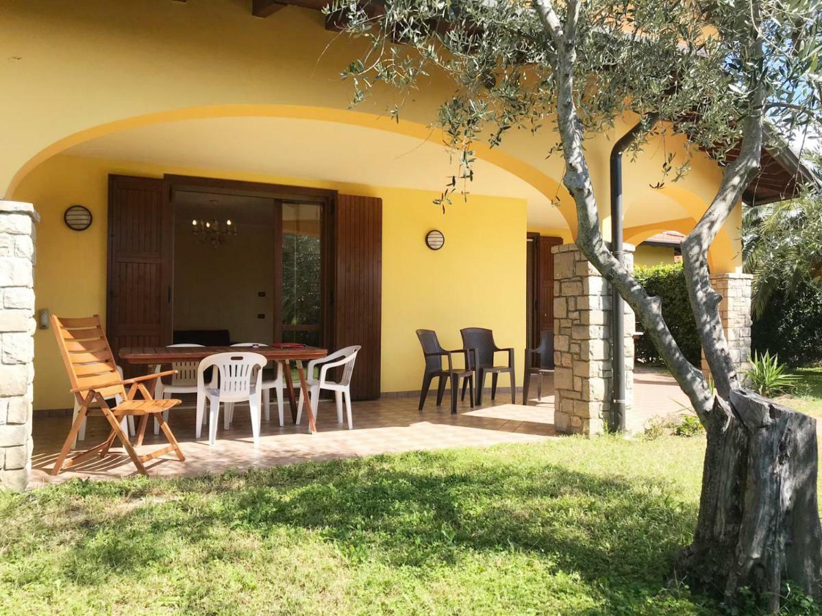 Villa The Sweet Rose With Pool Манерба дел Гарда Екстериор снимка