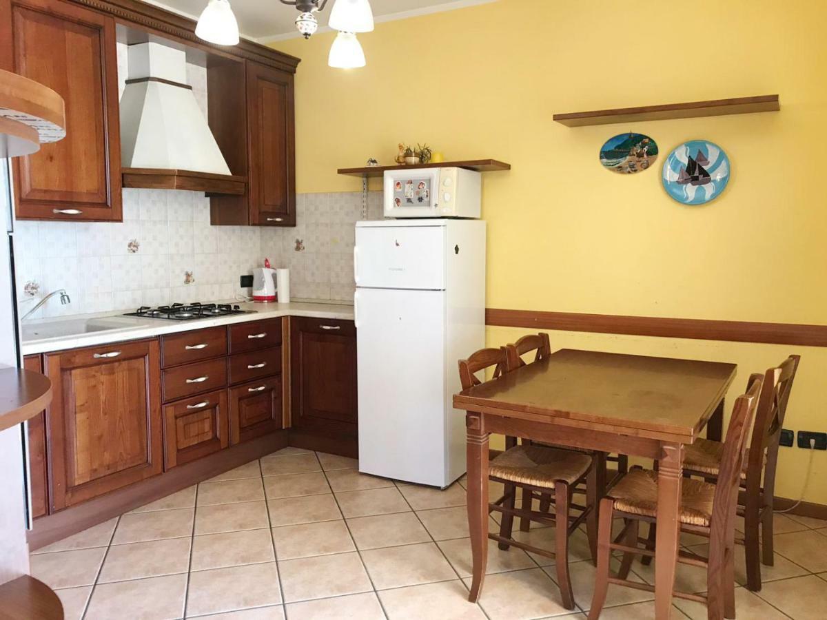 Villa The Sweet Rose With Pool Манерба дел Гарда Екстериор снимка