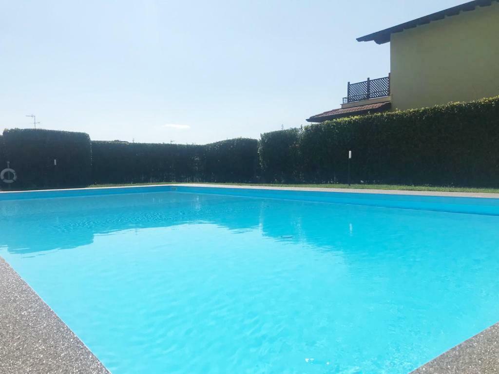 Villa The Sweet Rose With Pool Манерба дел Гарда Екстериор снимка